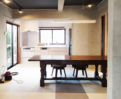 リビング工事|素材感を活かした落ち着きのある空間へ(津市)