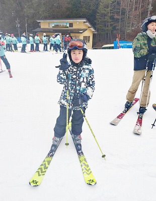 子どもの成長スピード、親の財布が追いつかない問題