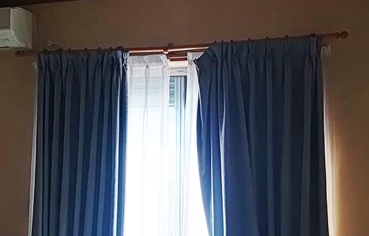 【現場の真実】10年後に差が出る「見えない部分」の仕事。カーテンレールの不具合対応（津市）