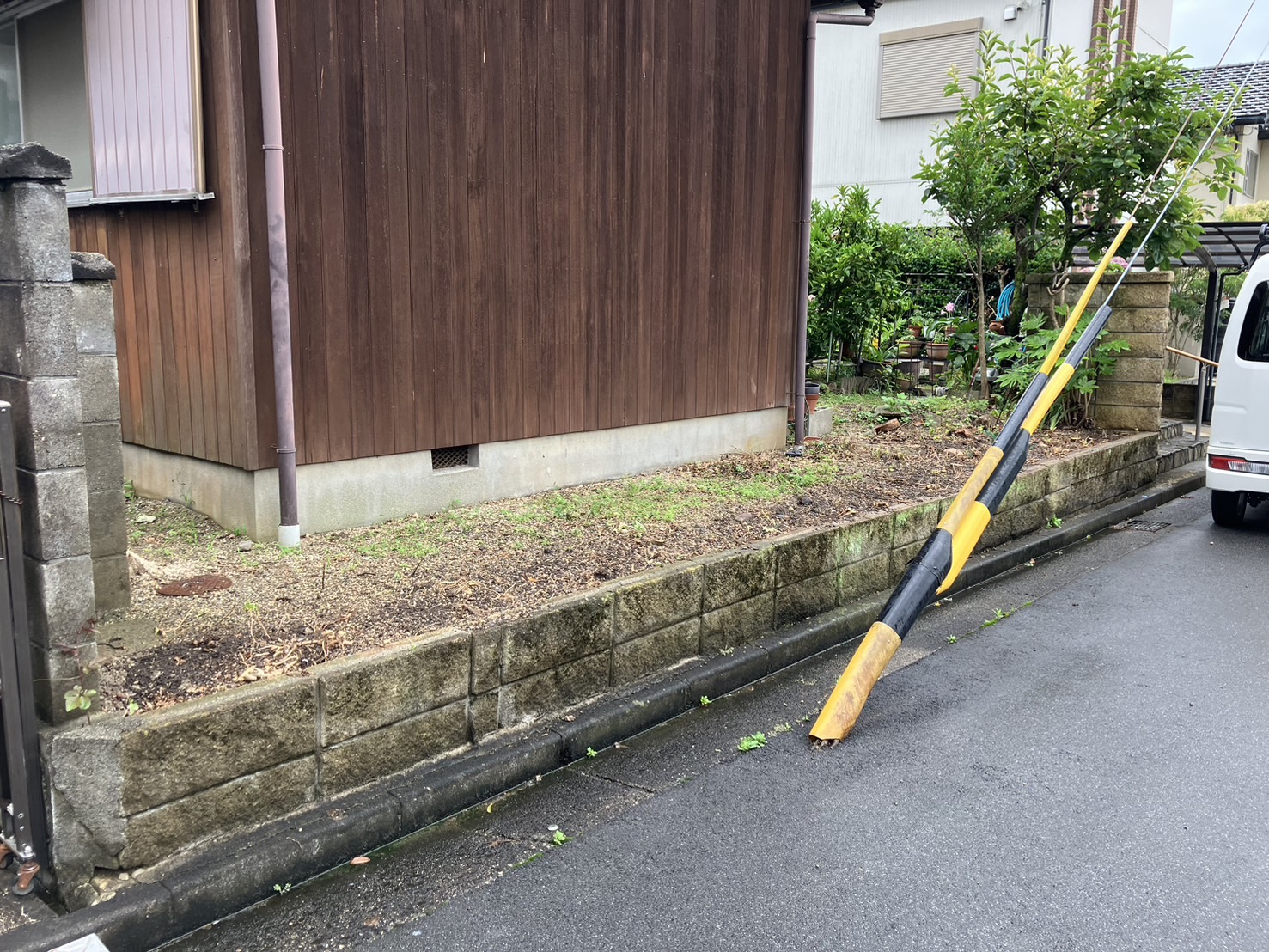 津市　フェンス設置工事 施工Before写真