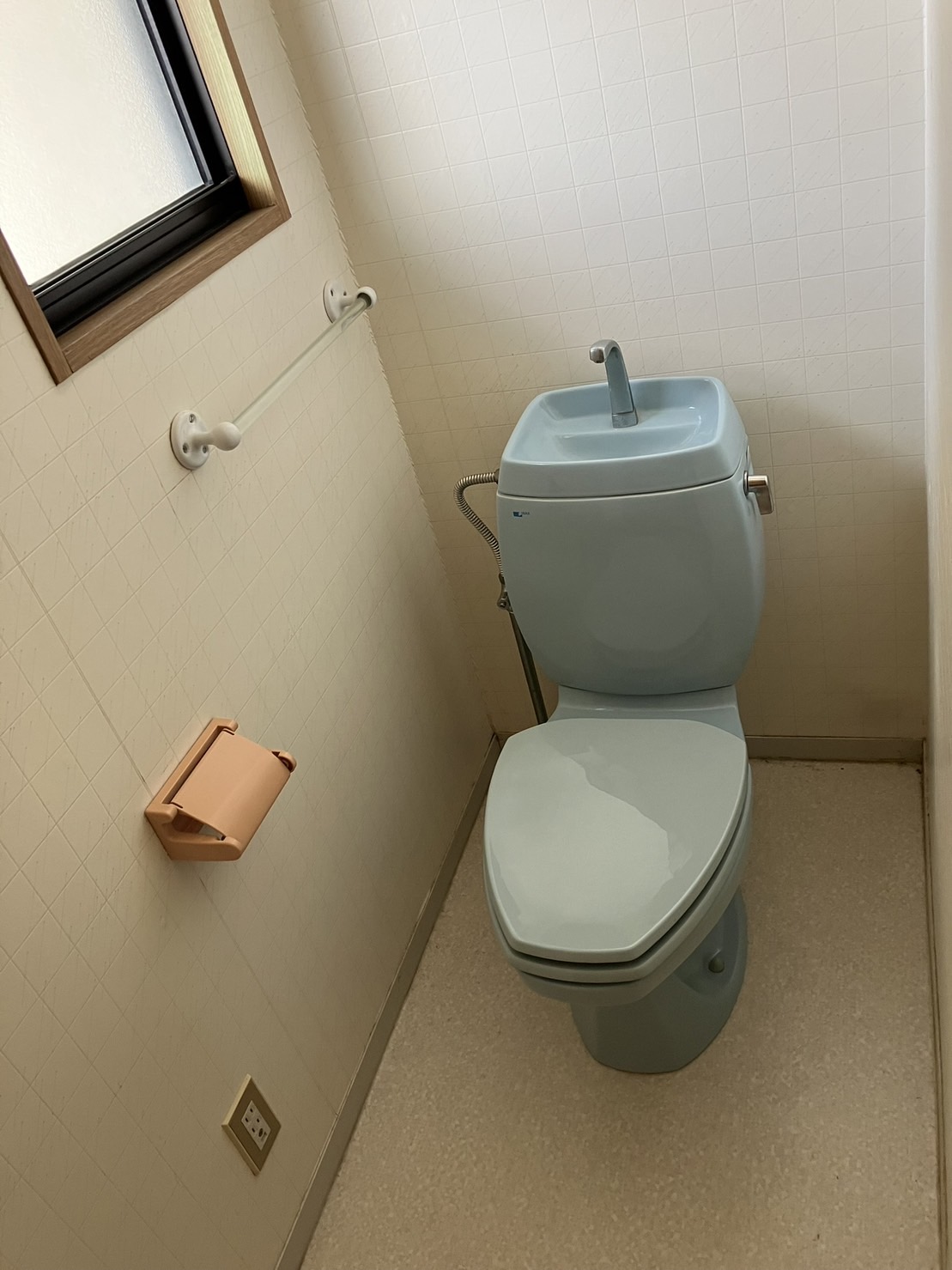 津市　トイレ改修工事 施工Before写真