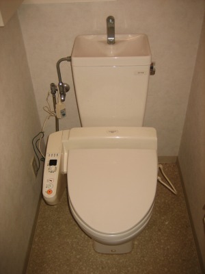 津市　トイレリフォーム 施工Before写真