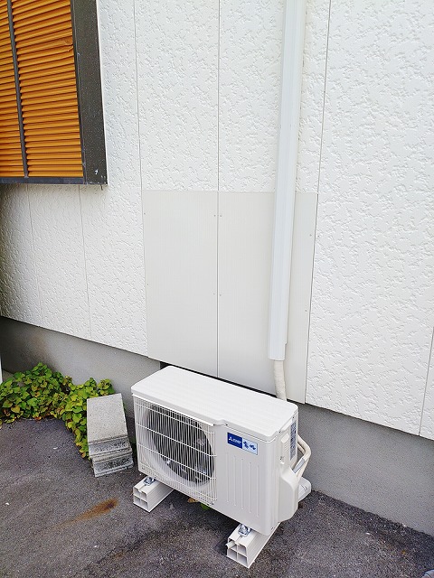 エアコン撤去後の壁をきれいに|見た目も安心も回復