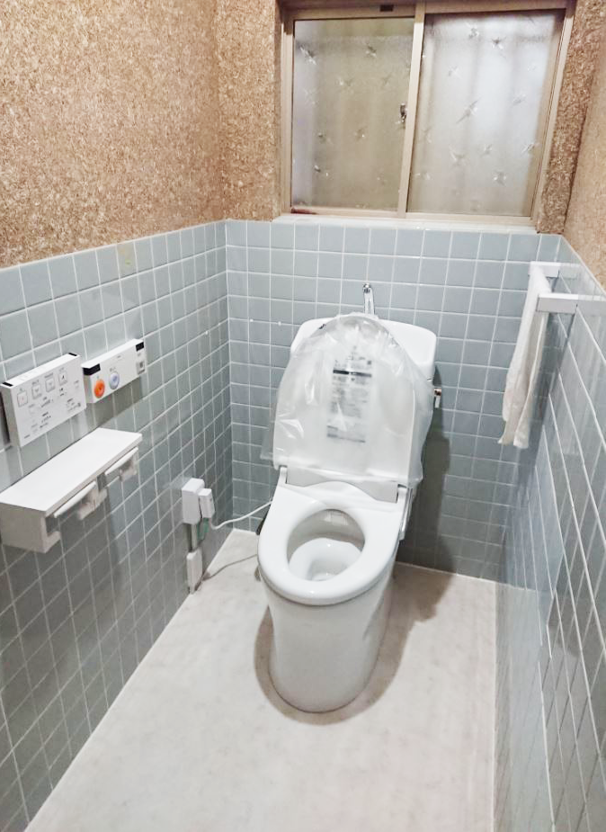 古いトイレをリフォーム|使いづらさを解消しました!