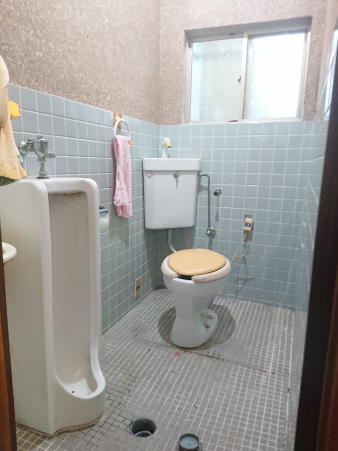 津市　トイレのリフォーム 施工Before写真